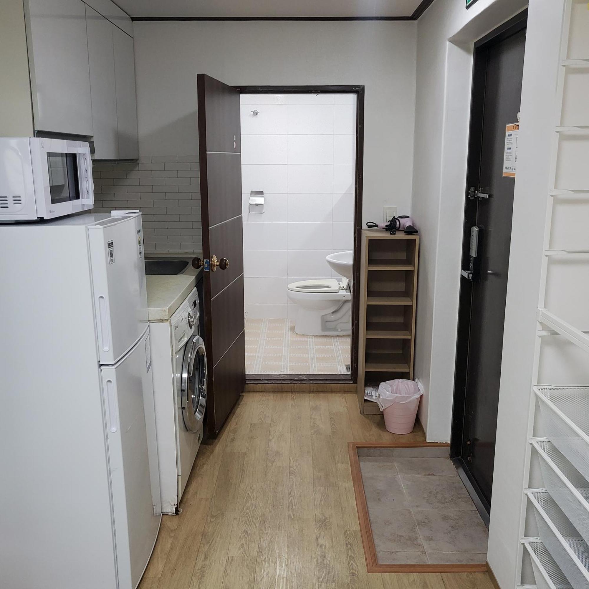 Apartment Fully Furnished #bunker, Near Miasageori Subway Station Line 4