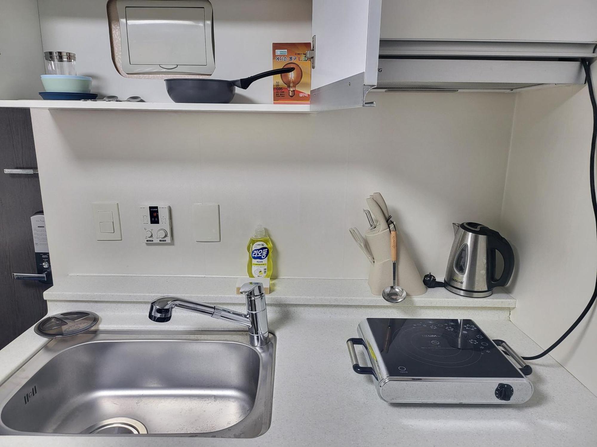 Fully Furnished #bunker, Near Miasageori Subway Station Line 4 Apartemen *
