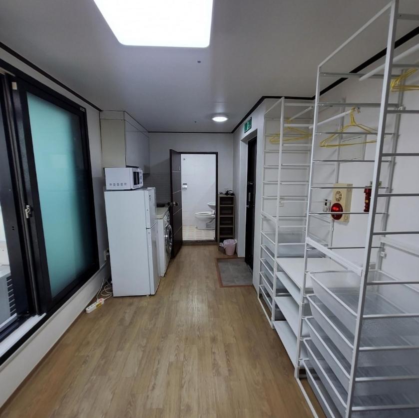 Apartemen Fully Furnished #bunker, Near Miasageori Subway Station Line 4 Seoul