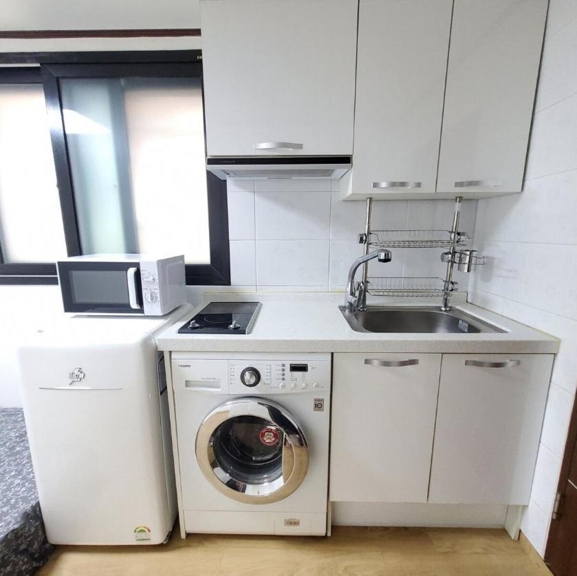 Apartemen Fully Furnished #bunker, Near Miasageori Subway Station Line 4 Seoul